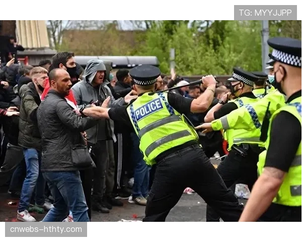 球场暴力溯源：法国警方公布针对足球流氓的新监控系统